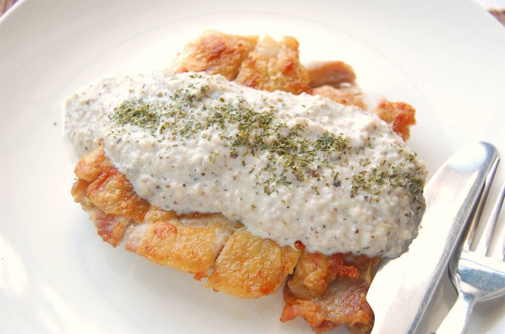 【芸能人の自宅めし】料理がプロ級な梅沢富美男さんの「パリパリチキン」作ってみた！きのこソースが絶品