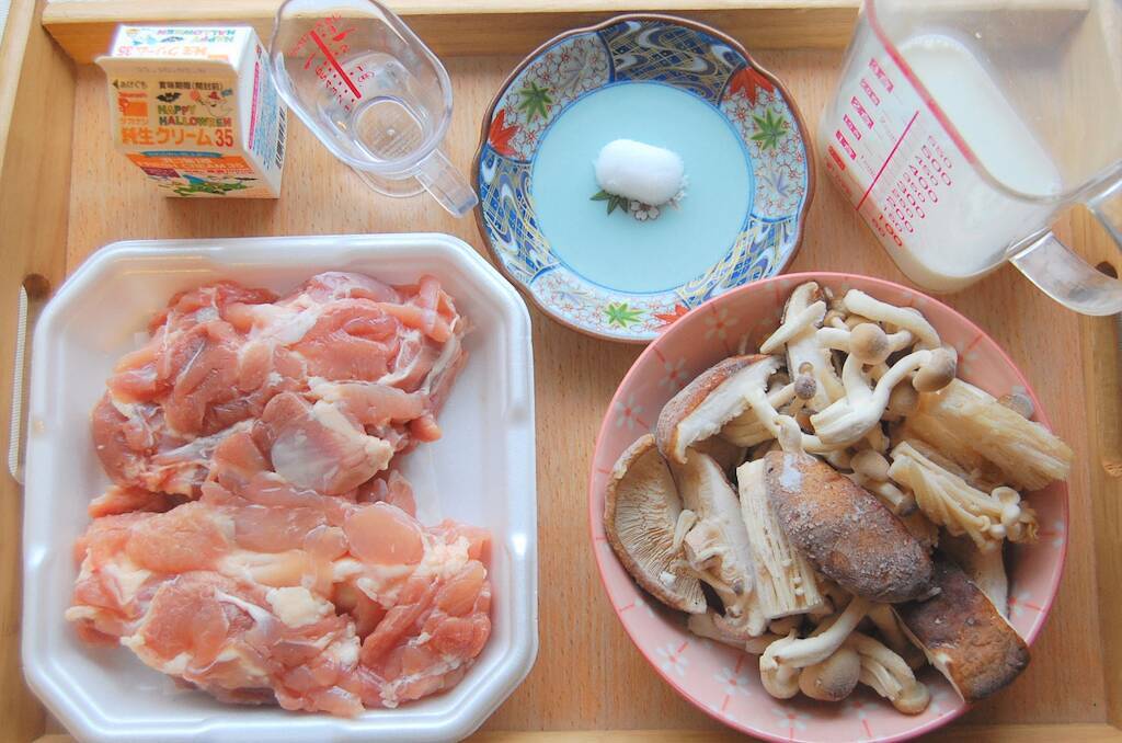 【芸能人の自宅めし】料理がプロ級な梅沢富美男さんの「パリパリチキン」作ってみた！きのこソースが絶品