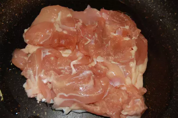 「【芸能人の自宅めし】料理がプロ級な梅沢富美男さんの「パリパリチキン」作ってみた！きのこソースが絶品」の画像