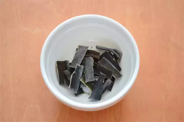 「煮物に飽きたらコレ♪「切り干し大根のハリハリ漬け」は3時間で漬かる！ご飯もお酒もススム君♡【農家直伝】」の画像