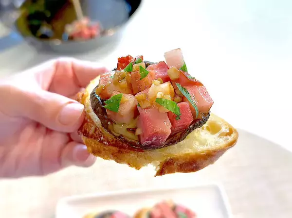 「【原木しいたけ】ゴロンと使って「コンフィ（オイル煮）」作ろう！肉厚プリプリ食感でつまみ最強♡子どもも夢中!?」の画像