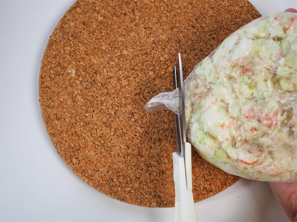 【肉を一切使わない餃子】はんぺん＆カニカマで海鮮っぽい♡「時短餃子」作ってみた！包む必要もないって♪