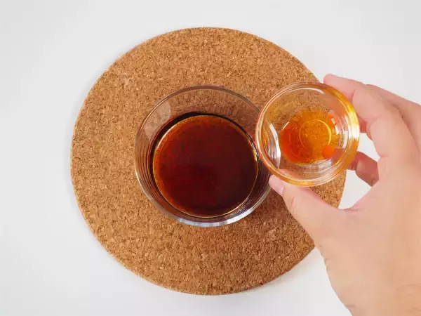 「【肉を一切使わない餃子】はんぺん＆カニカマで海鮮っぽい♡「時短餃子」作ってみた！包む必要もないって♪」の画像