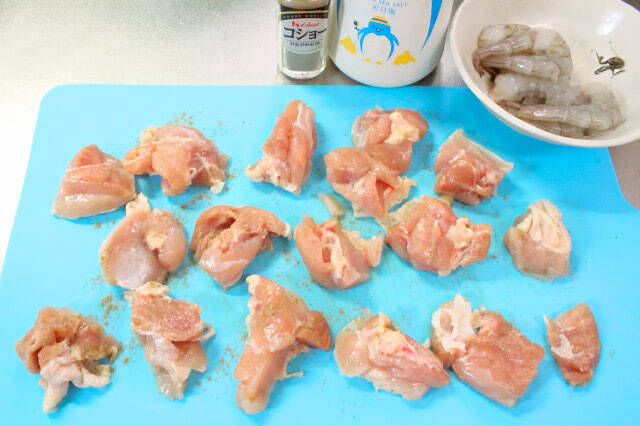 【フライパンの達人直伝】「炒めて炊く」のが旨さの秘訣！ワンパンで華やかすぎるパエリア作ってみた♪