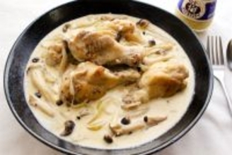 【鶏手羽で極上洋食】マスタードの酸味と玉ねぎの旨味が絡む～♪「鶏手羽元とキノコのクリーム煮」作ってみた！