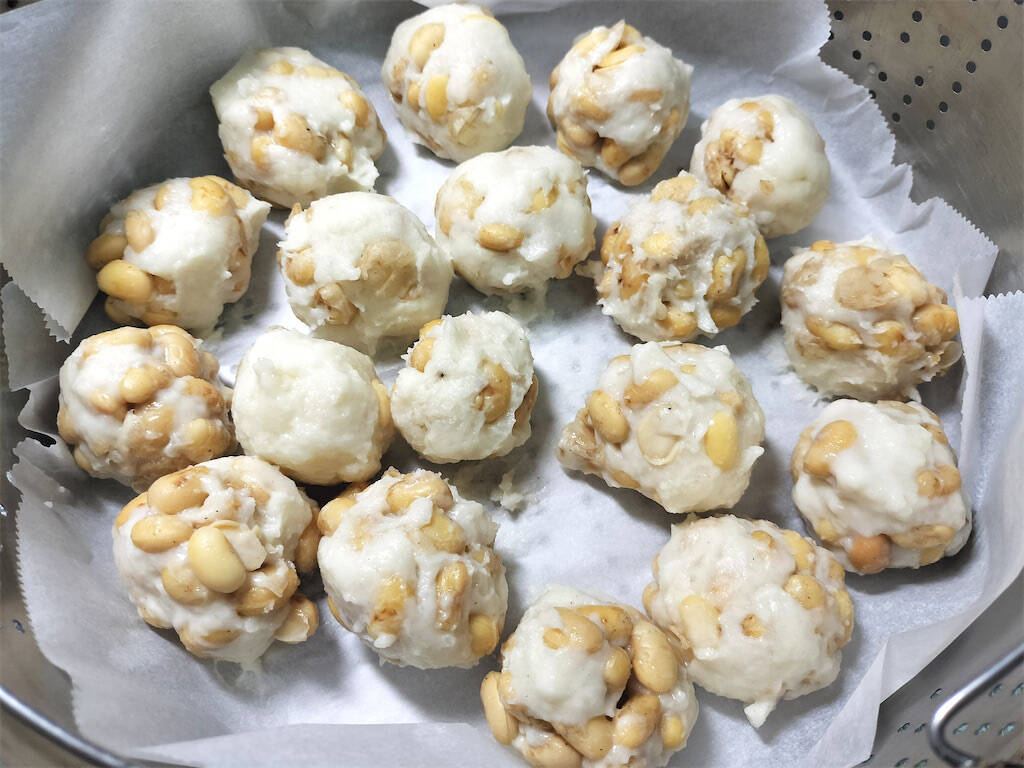 【絶品！郷土メシ】お釈迦様の頭が由来？山梨の郷土料理「おしゃかこごり」作ってみた！ご利益ありそう…！