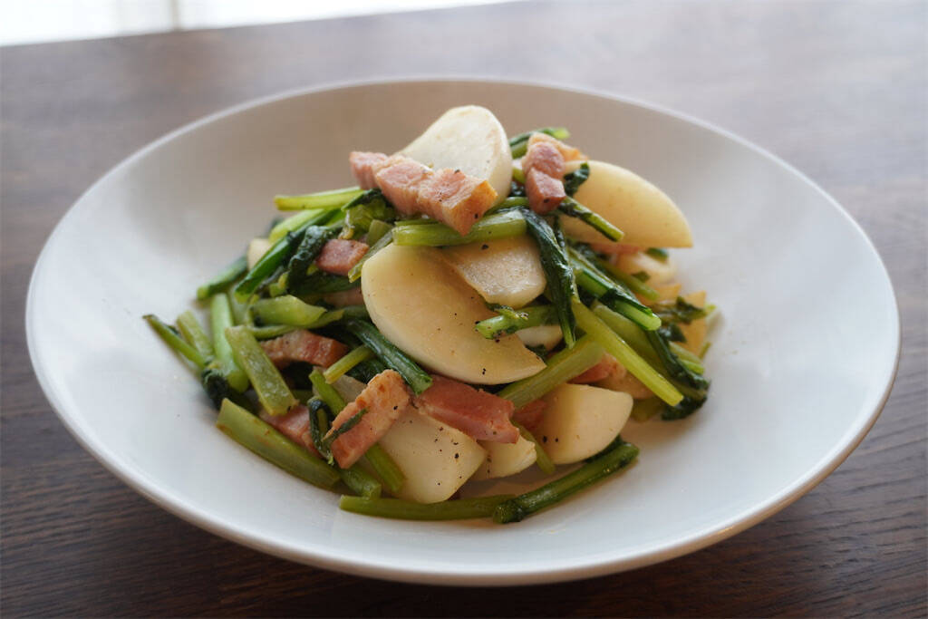 「かぶをおいしく食べるなら肉と一緒に炒めてよ」【東京の農家談】肉汁吸いまくりのかぶがジュ、ジューシー♡