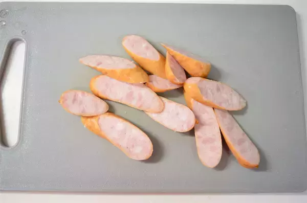「【包まないのに華やか】「パプリカのオムレツ」作ってみた！チーズ＆ソーセージ入りで絶対的メインに【農家直伝】」の画像