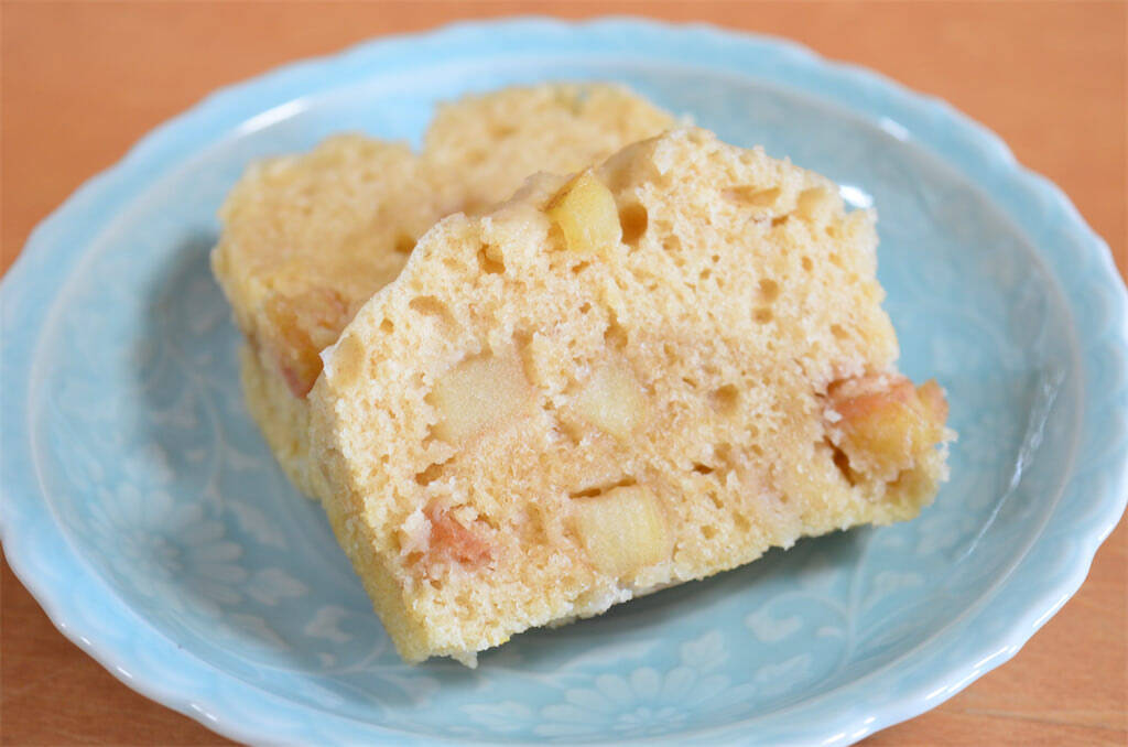 【はちみつで生地しっとり♡】りんごゴロゴロ！甘酸っぱ「蒸しケーキ」作ってみた♪【りんご産地の農家直伝】