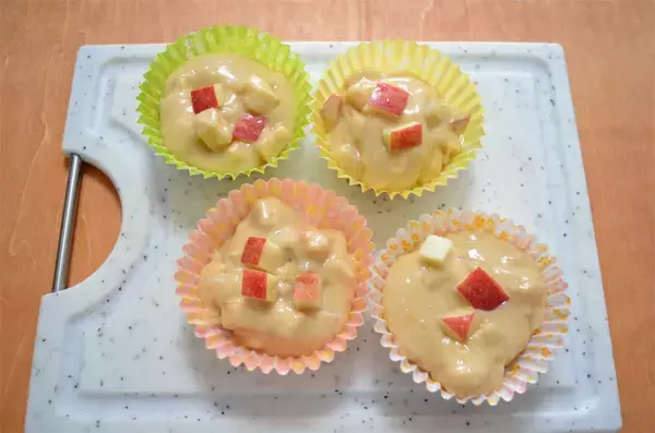 「【はちみつで生地しっとり♡】りんごゴロゴロ！甘酸っぱ「蒸しケーキ」作ってみた♪【りんご産地の農家直伝】」の画像