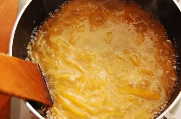 「【酸っぱすぎ果物を】10分煮詰めて「柑橘のさっと煮」にしてみた！フレッシュ＆甘さ控えめ♪ドレッシングにも」の画像