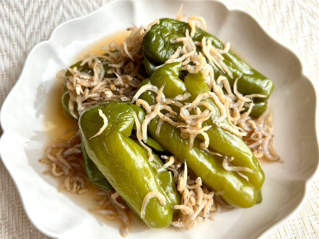 【包丁不要！丸ごと煮】え、ピーマン握りつぶして煮ちゃうの!?種ワタもふにゃんと食感でペロリ完食♡