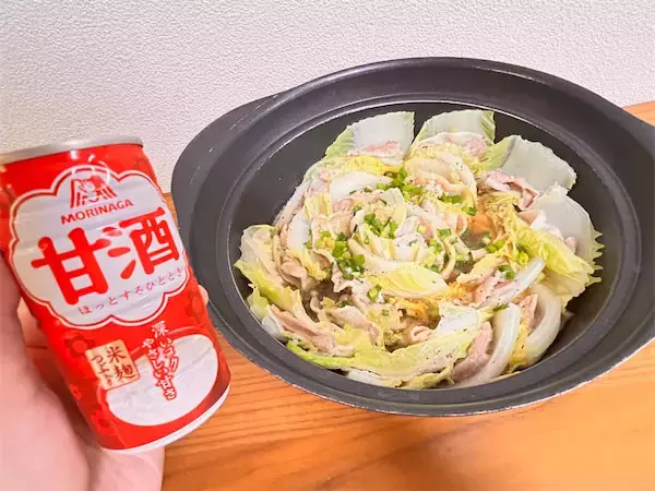 【え、あの鍋に甘酒入れちゃう!?】麹の甘味がダシに合う合う「ミルフィーユ鍋」作ってみた！まろやか最上級♡