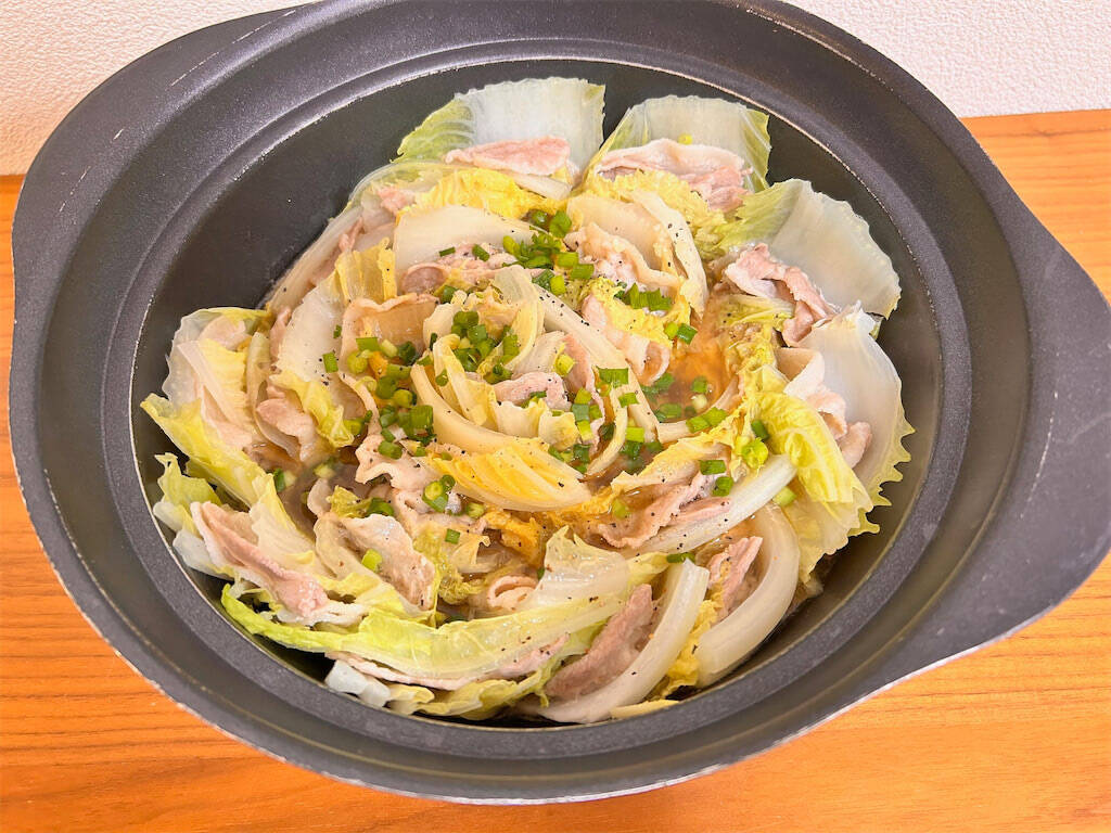 【え、あの鍋に甘酒入れちゃう!?】麹の甘味がダシに合う合う「ミルフィーユ鍋」作ってみた！まろやか最上級♡