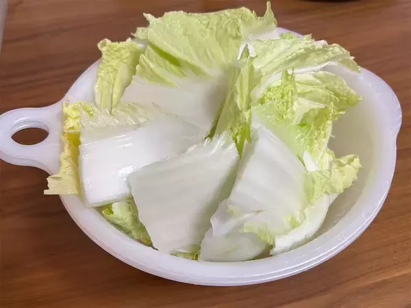 「【え、あの鍋に甘酒入れちゃう!?】麹の甘味がダシに合う合う「ミルフィーユ鍋」作ってみた！まろやか最上級♡」の画像