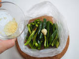 「【まるでスナック!?】にんにく醤油がやみつき♡「スティック揚げピーマン」作ってみた！サクサク過ぎる～♪」の画像7