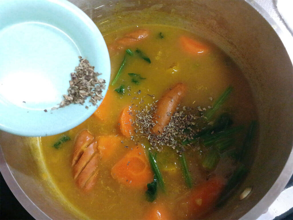 【北海道の農家直伝】ルウ不要♪煮込みも不要な「スープカレー」作ってみた！野菜の旨味が沁みる～♡