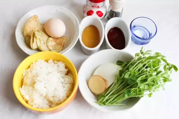 「【リュウジの映画めし】『天気の子』の「のり塩すごもりチャーハン」に挑戦♪ポテチ混ぜても軽～い味わい♡」の画像