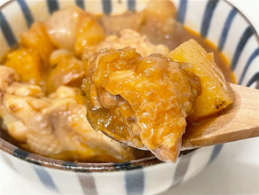 【リュウジの韓国レシピ】ホックホクでトロットロでホロホロ～♡鶏とお芋と玉ねぎの【合法鶏鍋】に挑戦♪