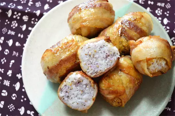 【材料4つ！】あのふりかけで革命的に爽やか～♡な「肉巻きおにぎり」作ってみた！全然もたれない♪【農家直伝】