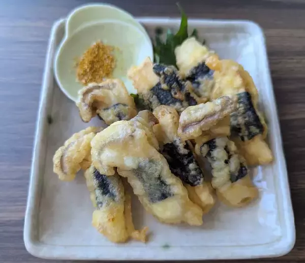 「【料理初心者さん必見】旬のエリンギにアレ巻いて天ぷら作ろう！プリップリ食感…からの磯の香り◎【農家直伝】」の画像