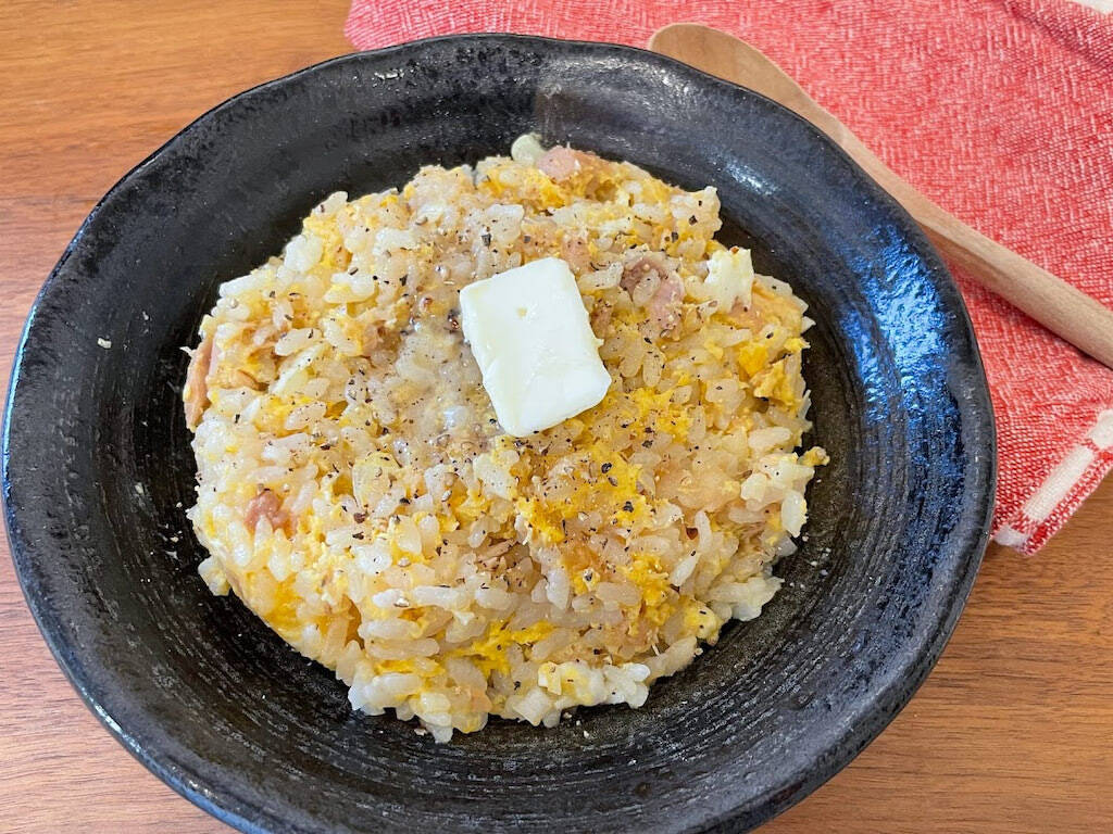 【時短・簡単】10分で「炒飯」が作れる⁉耐熱容器に材料も調味料も全部入れてレンチンするだけ！