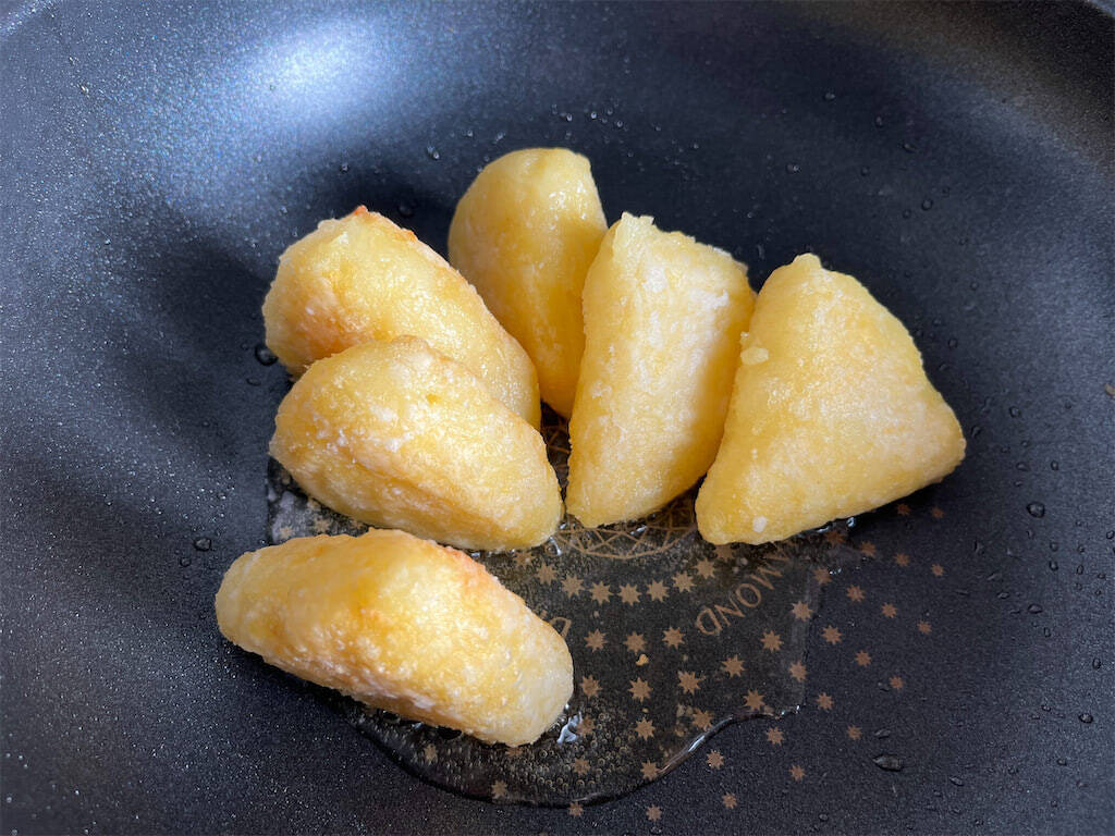 【山本ゆりさん考案】1.3万いいね超「６Ｐチーズいももち」作ってみた！はカリほくとろ〜りの無限ループ♡