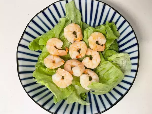 「あのリュウジさんが働いていたお店の味を再現！「無限ドレッシングサラダ」作ってみた！一生役立つレシピです」の画像