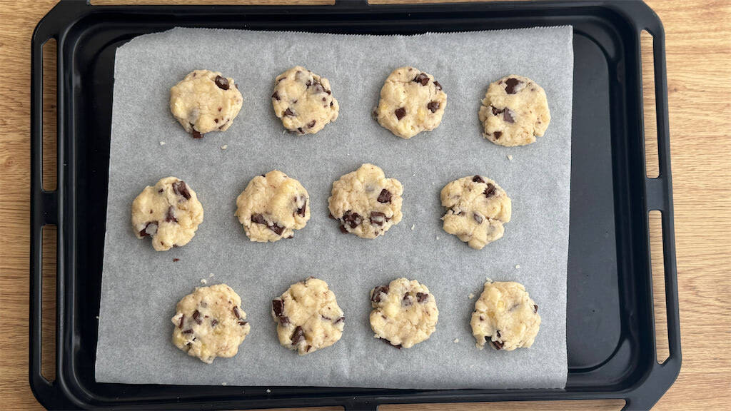 【砂糖・卵・バター不使用!?】でもしっとり甘～い♡「米粉のチョコチップクッキー」作ってみて！【元パティシエ直伝】