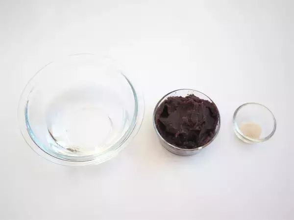 「【材料3つ】ギリッギリまで水を増やして理想のくちどけ目指せ！「限界水ようかん」作ってみた！スーッと溶けた♡」の画像