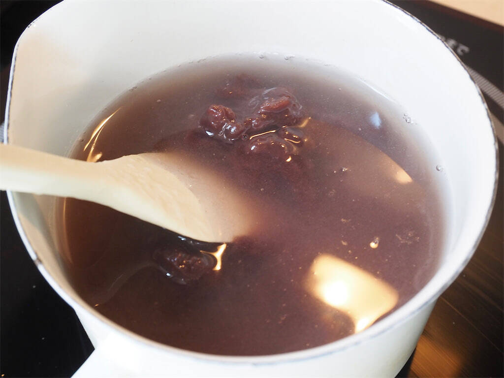 【材料3つ】ギリッギリまで水を増やして理想のくちどけ目指せ！「限界水ようかん」作ってみた！スーッと溶けた♡