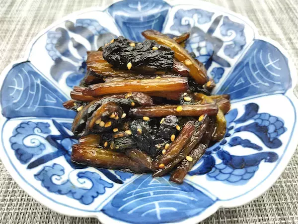 【絶品！郷土メシ】飛騨高山の郷土料理「煮たくもじ」に挑戦！古い漬け物を煮る…!?酸味が旨味に変わるって??
