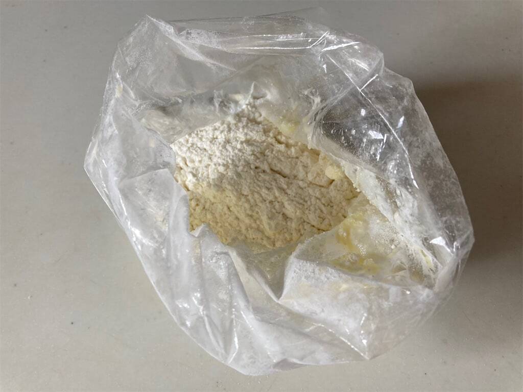 【災害時にも】ホケミ+材料2つで「ずぼらクッキー」作ってみた！驚異のサクサク食感♡ワンパンで焼けちゃう!?