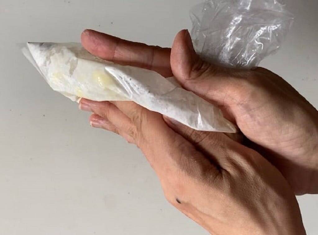 【災害時にも】ホケミ+材料2つで「ずぼらクッキー」作ってみた！驚異のサクサク食感♡ワンパンで焼けちゃう!?