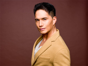 【市原隼人さん】マイ包丁はなんと11本!?人気シリーズ『おいしい給食』への愛情と舞台裏を語る！