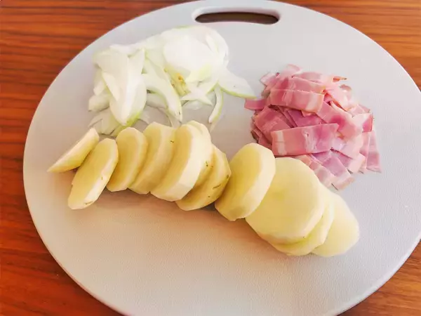 「【磯の風味ただようポテサラ】青のりが合うとは…「和風ポテサラ」作ってみた！しょうゆとみりんもマッチ♡」の画像