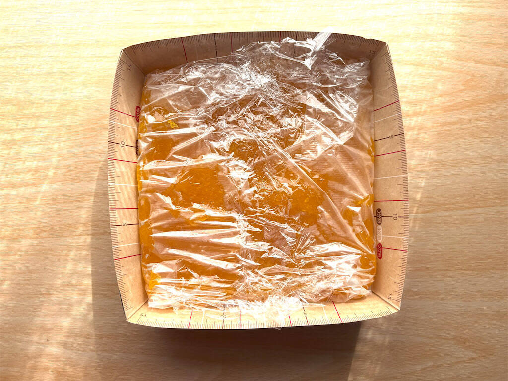 【韓国発】ほぼ“みかん果汁だけ”のシンプルお菓子作ろう！もちっと食感で爽やかジューシーなお味♡