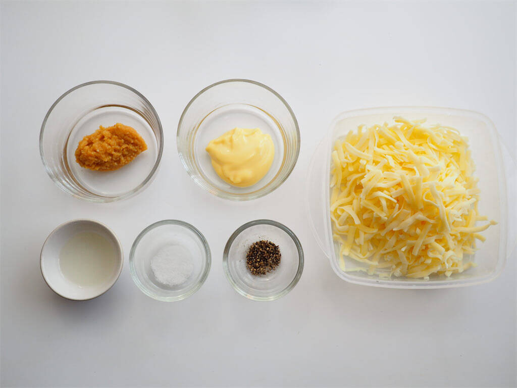 【罪悪感ゼロなのにコク旨が過ぎる】生クリも牛乳も不使用！旨味まみれな「豆腐ときのこグラタン」焼こう！