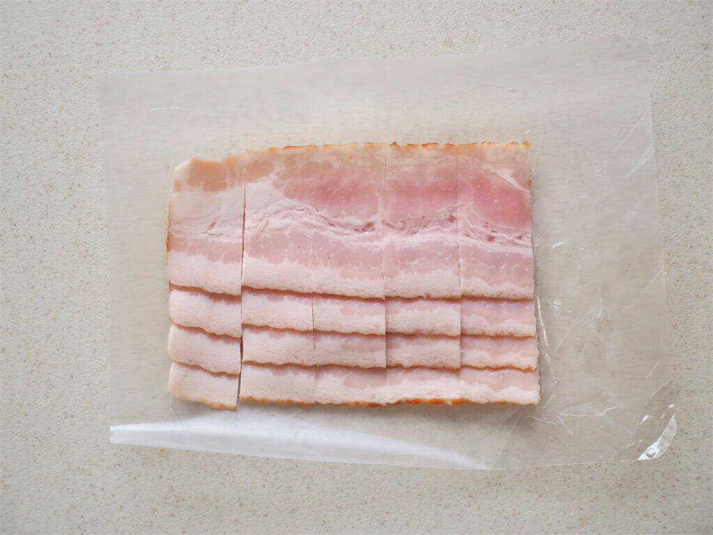 【罪悪感ゼロなのにコク旨が過ぎる】生クリも牛乳も不使用！旨味まみれな「豆腐ときのこグラタン」焼こう！