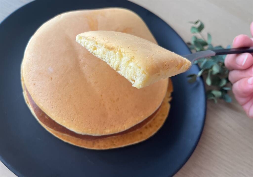 【ホットケーキを喫茶店レベルにする裏ワザ】パサつき卒業♡「本みりん」ちょい足し料理ハックがスゴすぎた！