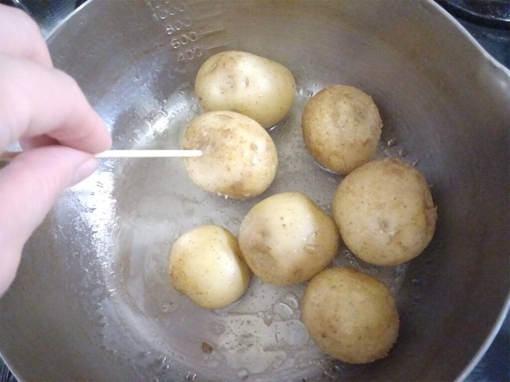 春の"ミニ新じゃが"で「みそじゃが」作ってみた！皮に甘味噌絡んでホックホク♡これ田楽だ～♪【農家直伝】