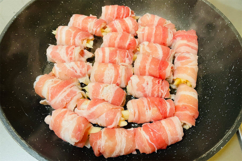 まさかの大根×りんごで「シン・肉巻き」作ってみた！変わり種だけど甘じょっぱい王道風味♡【農家直伝】