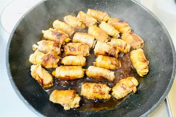 「まさかの大根×りんごで「シン・肉巻き」作ってみた！変わり種だけど甘じょっぱい王道風味♡【農家直伝】」の画像