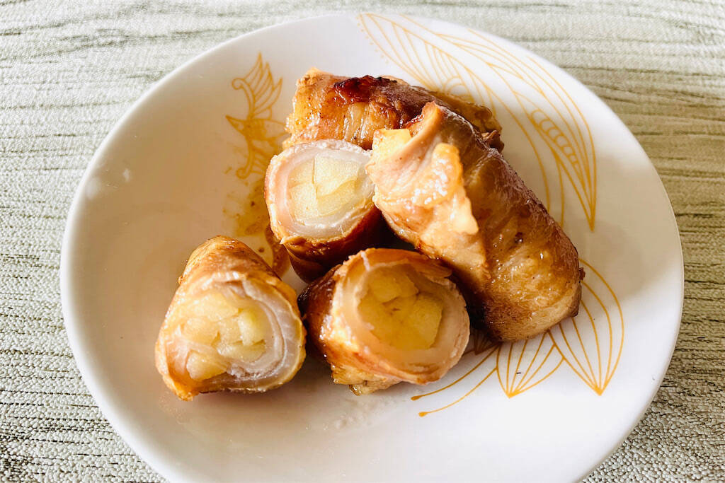 まさかの大根×りんごで「シン・肉巻き」作ってみた！変わり種だけど甘じょっぱい王道風味♡【農家直伝】