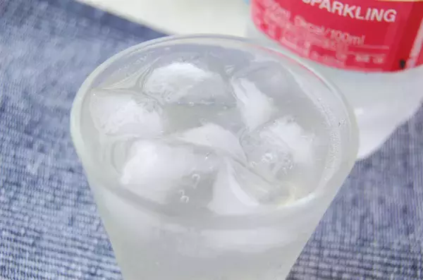 「【30分で仕込み完了】保存袋でラクチン梅仕事♪わずか3日で食べられる「青梅はちみつ漬け」作ろう！」の画像