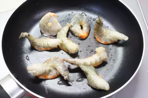 「【揚げないエビマヨ】背中をパカッと切って焼け♪爽やかコクまろ「エビのレモンマヨネーズ焼き」作ってみた！」の画像