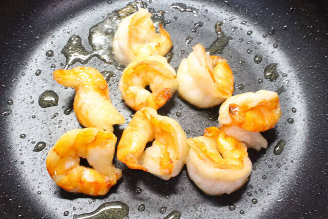 【揚げないエビマヨ】背中をパカッと切って焼け♪爽やかコクまろ「エビのレモンマヨネーズ焼き」作ってみた！
