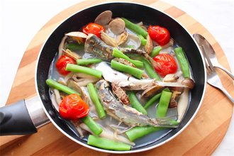 【イワシでイタリアン】コスパ◎初心者でも◎な「アクアパッツァ」作ってみた！なんだこの濃厚さは…！