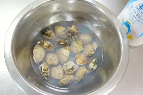 「【イワシでイタリアン】コスパ◎初心者でも◎な「アクアパッツァ」作ってみた！なんだこの濃厚さは…！」の画像