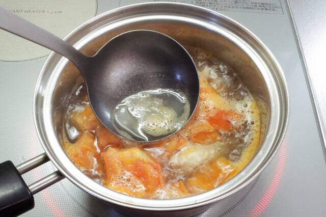 【一石二鳥のお助けみそ汁】トマトの酸味×みそのコクが絶妙！まるでイタリアンな「おかずみそ汁」作ってみた